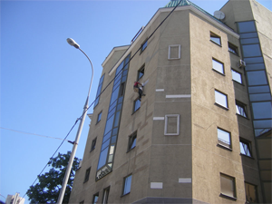 косметический ремонт фасада в Москве, установка заплаток, восстановление аварийно обвалившейся штукатурки